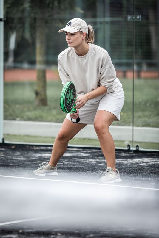 Speel padel of tennis