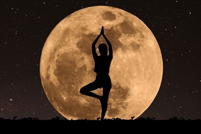 Full Moon yoga