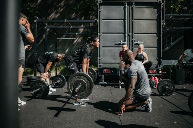 WORKOUT 2 - 5 rounds for time